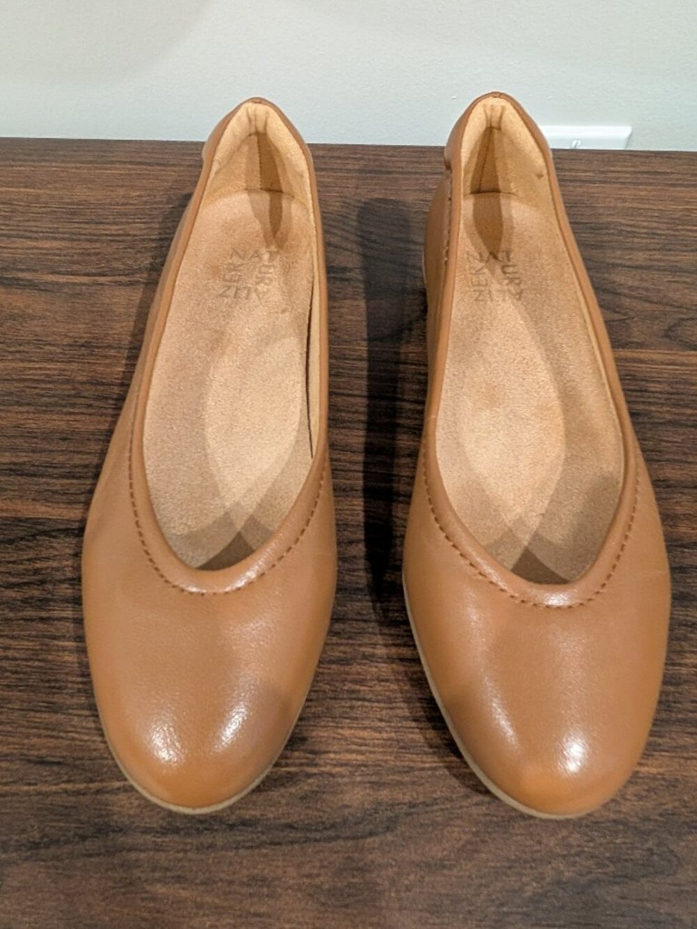 Naturalizer Vivienne Leather Ballet Flats in English Tea Brown – Size 9M